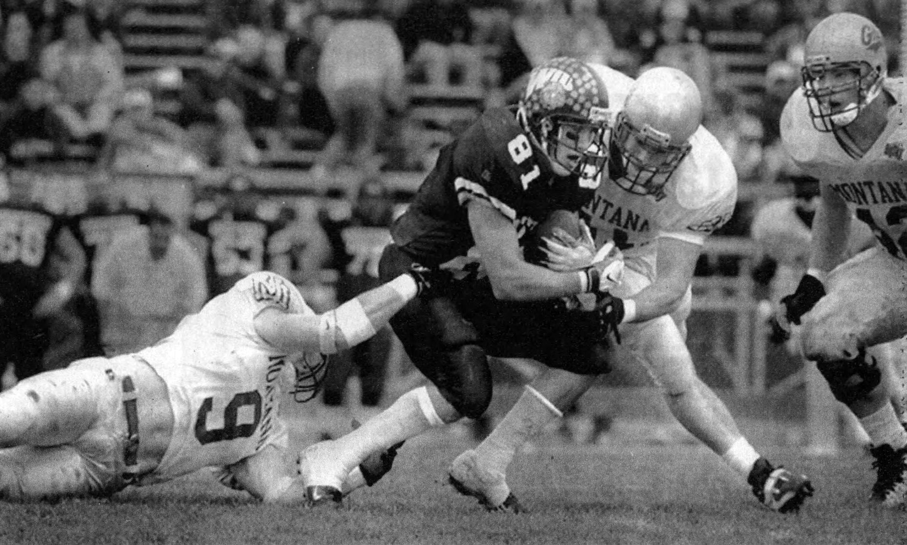 1998 NCAA Division I-AA Playoffs, First Round — Western Illinois 52, Montana 9